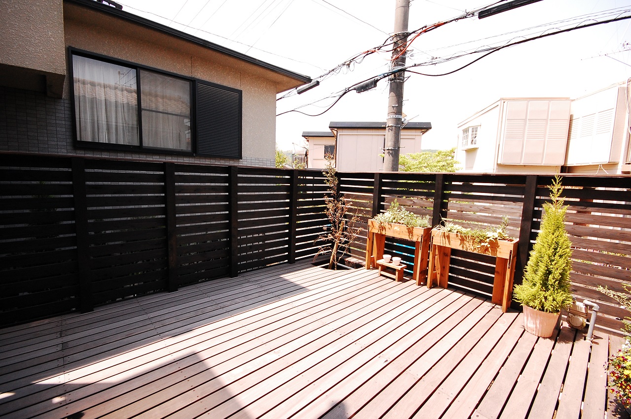 大きなウッドデッキ