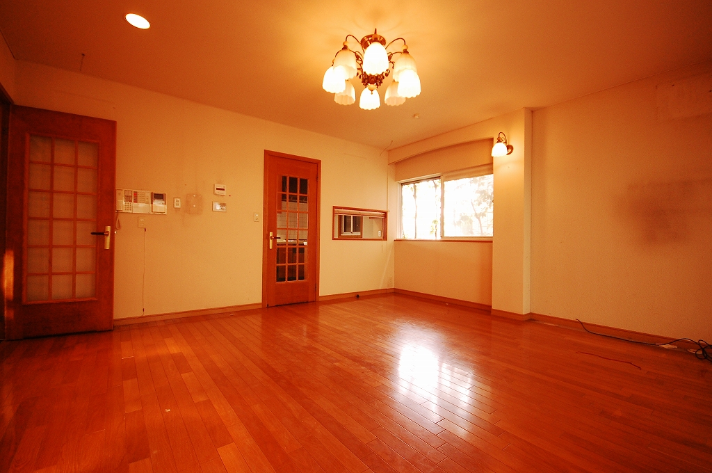 施工前のリビング