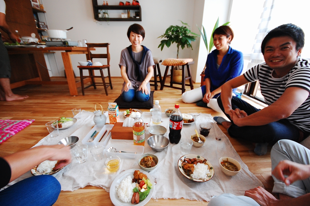 完成後にご招待頂いた食事会の風景