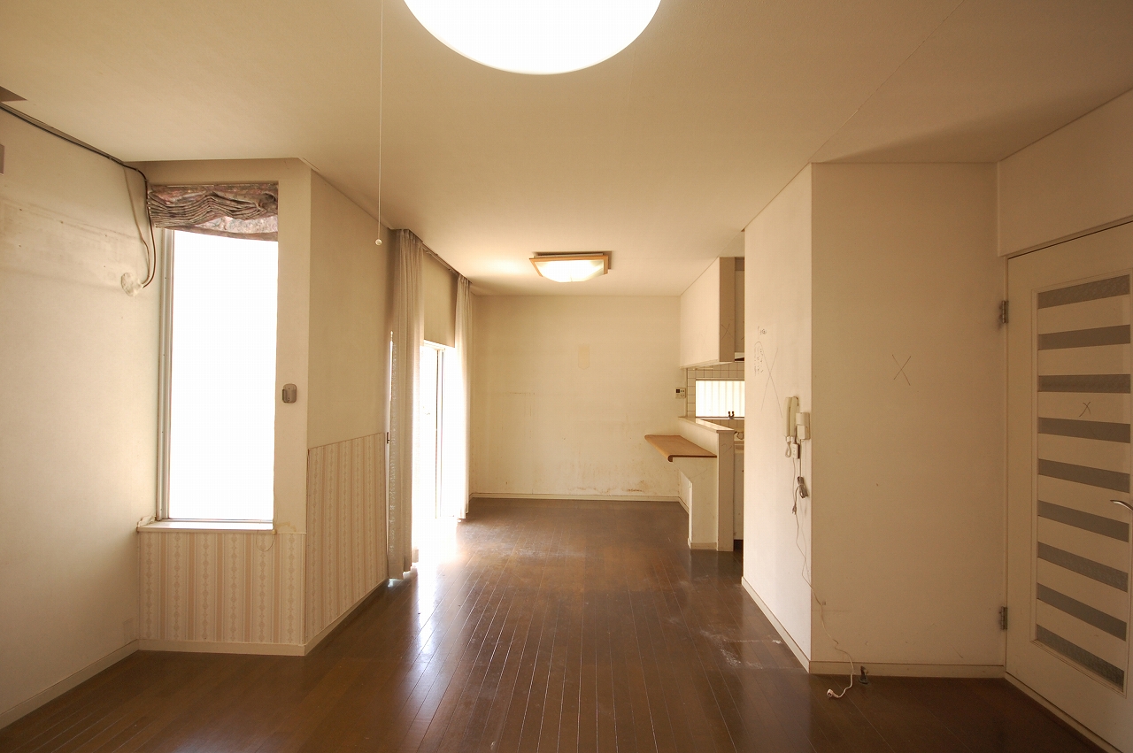 施工前のリビング