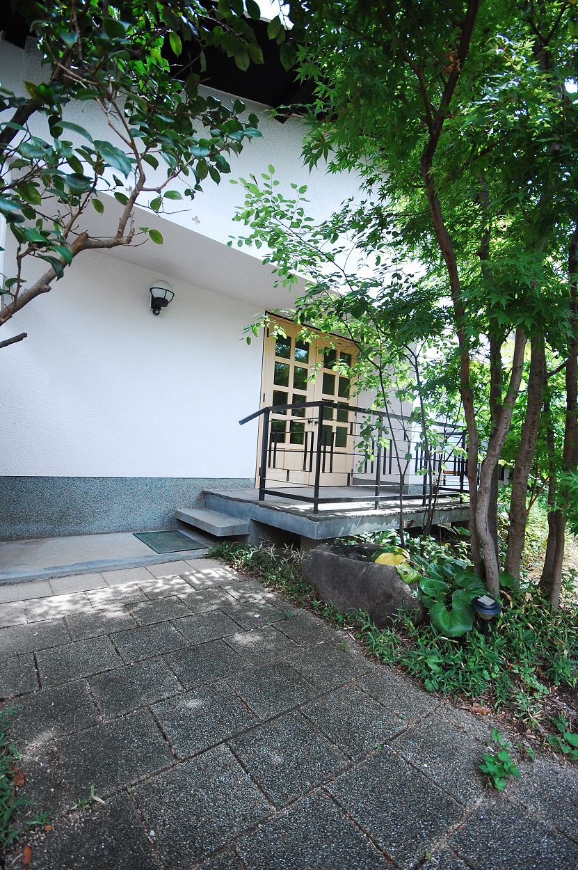 森の中の一軒家、戸建てリノベーション