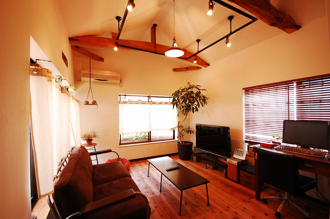 「足場板で作る家」戸建てリノベーション