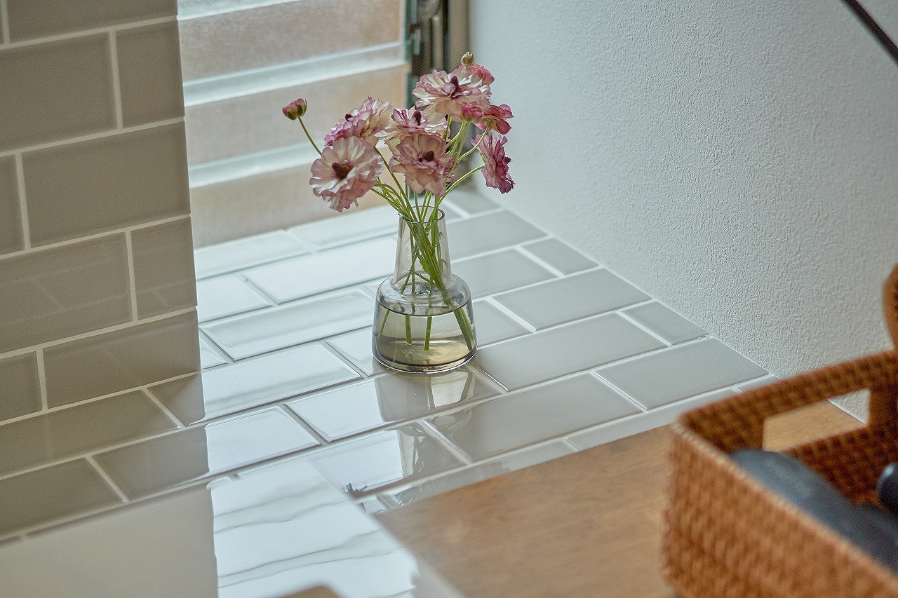 ちょっとしたスペースもタイルで素敵に