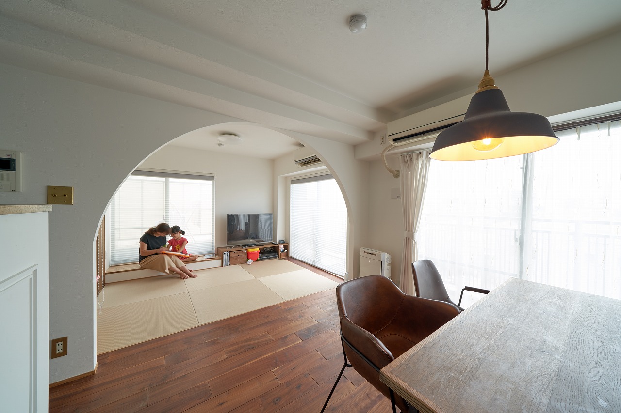 リノベーション後のリビングダイニング