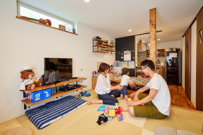 光が届くリビングダイニング