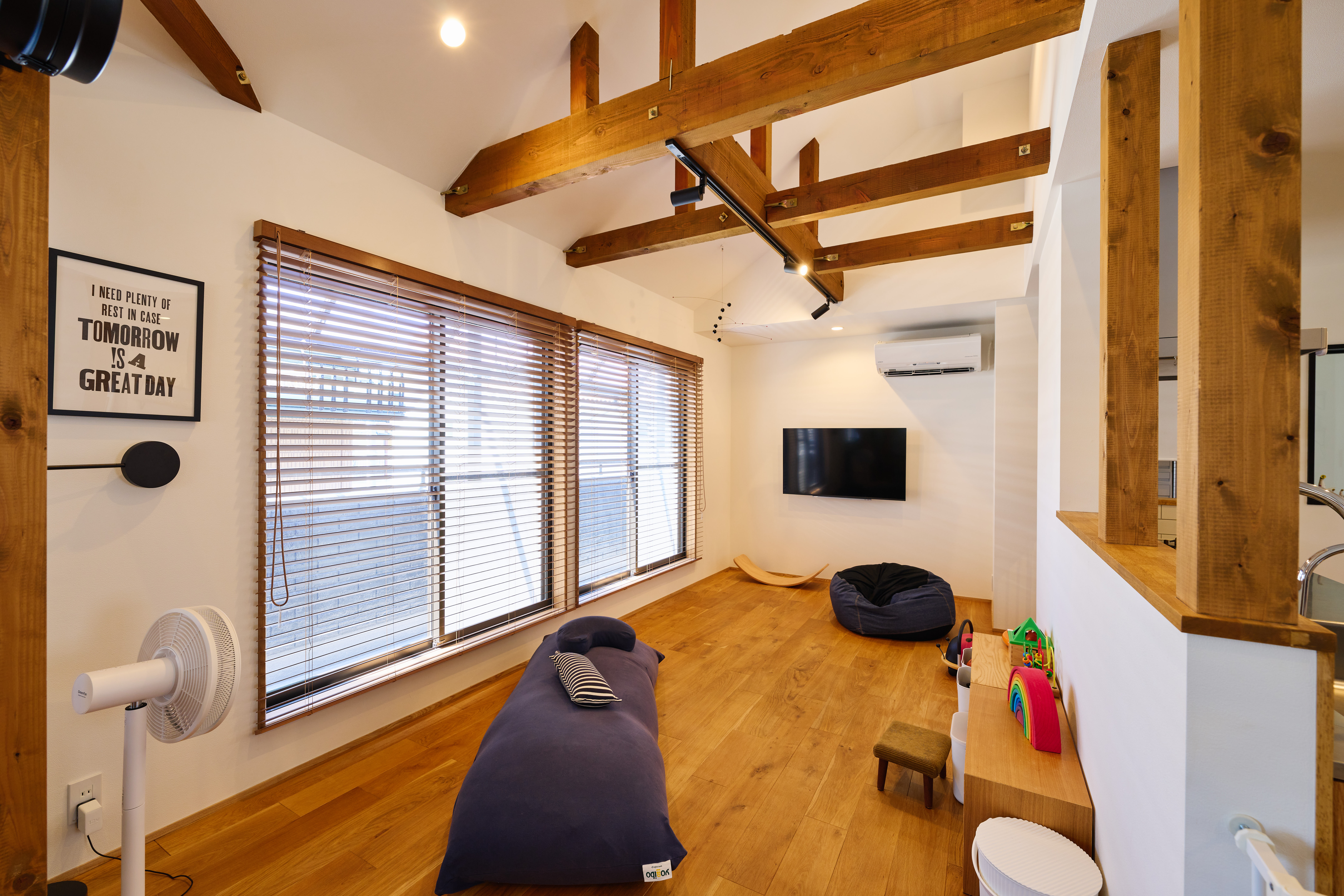 無垢床材はこだわりの幅広に