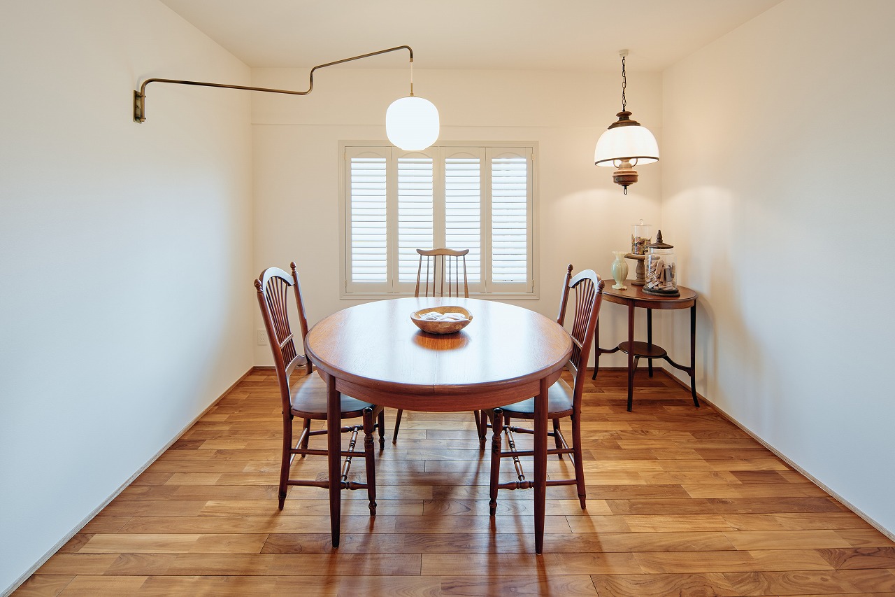 ダイニングの2つのランプ