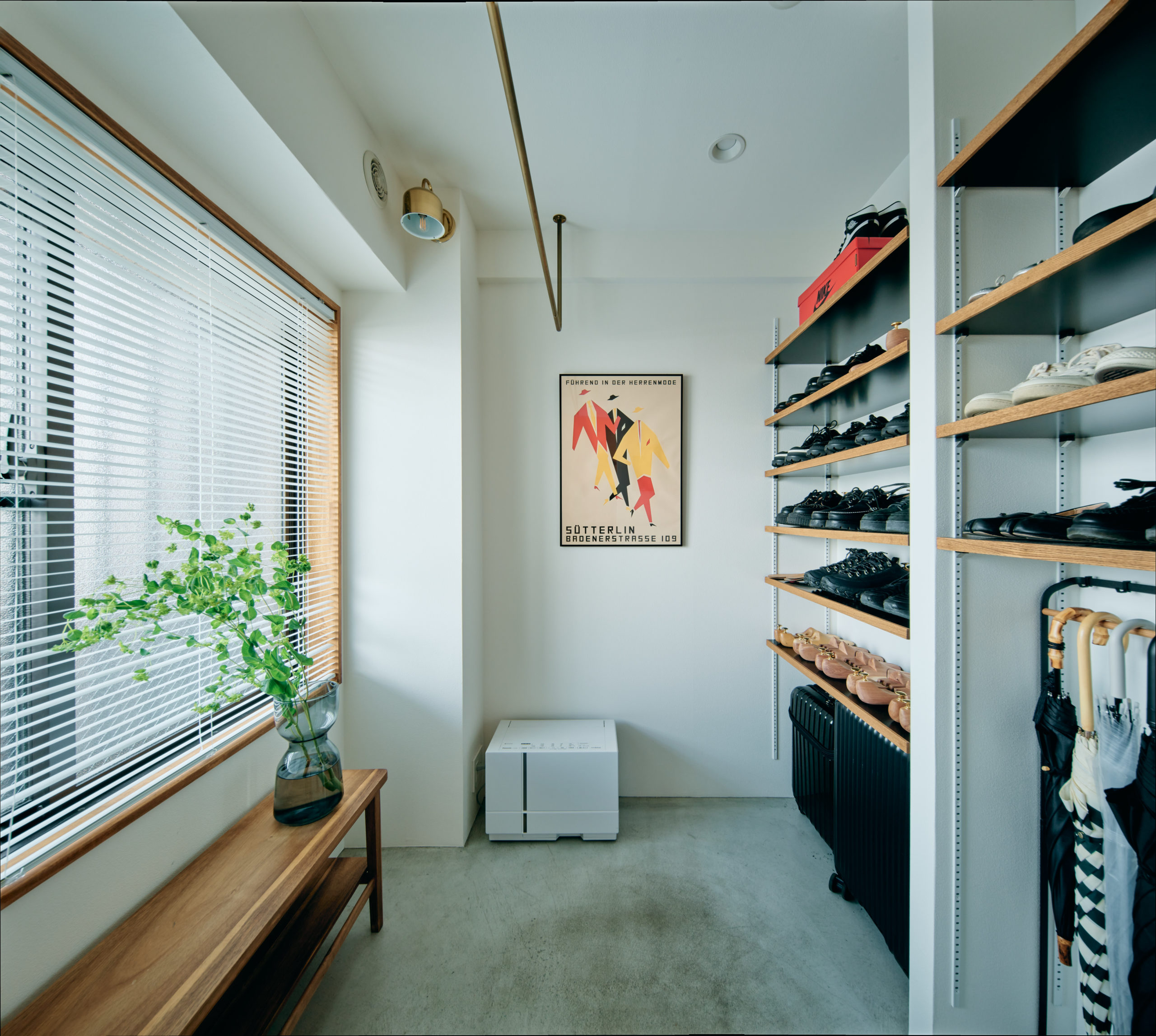 たっぷり室内干しできるワイドな土間玄関